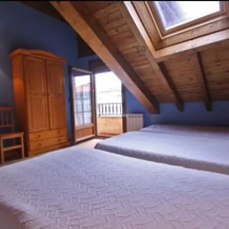 Konukevi La Campanilla 2*