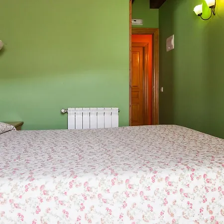 La Campanilla Konukevi 2*